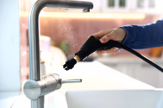 Steam-cleaning kitchen surfaces in Estepona
